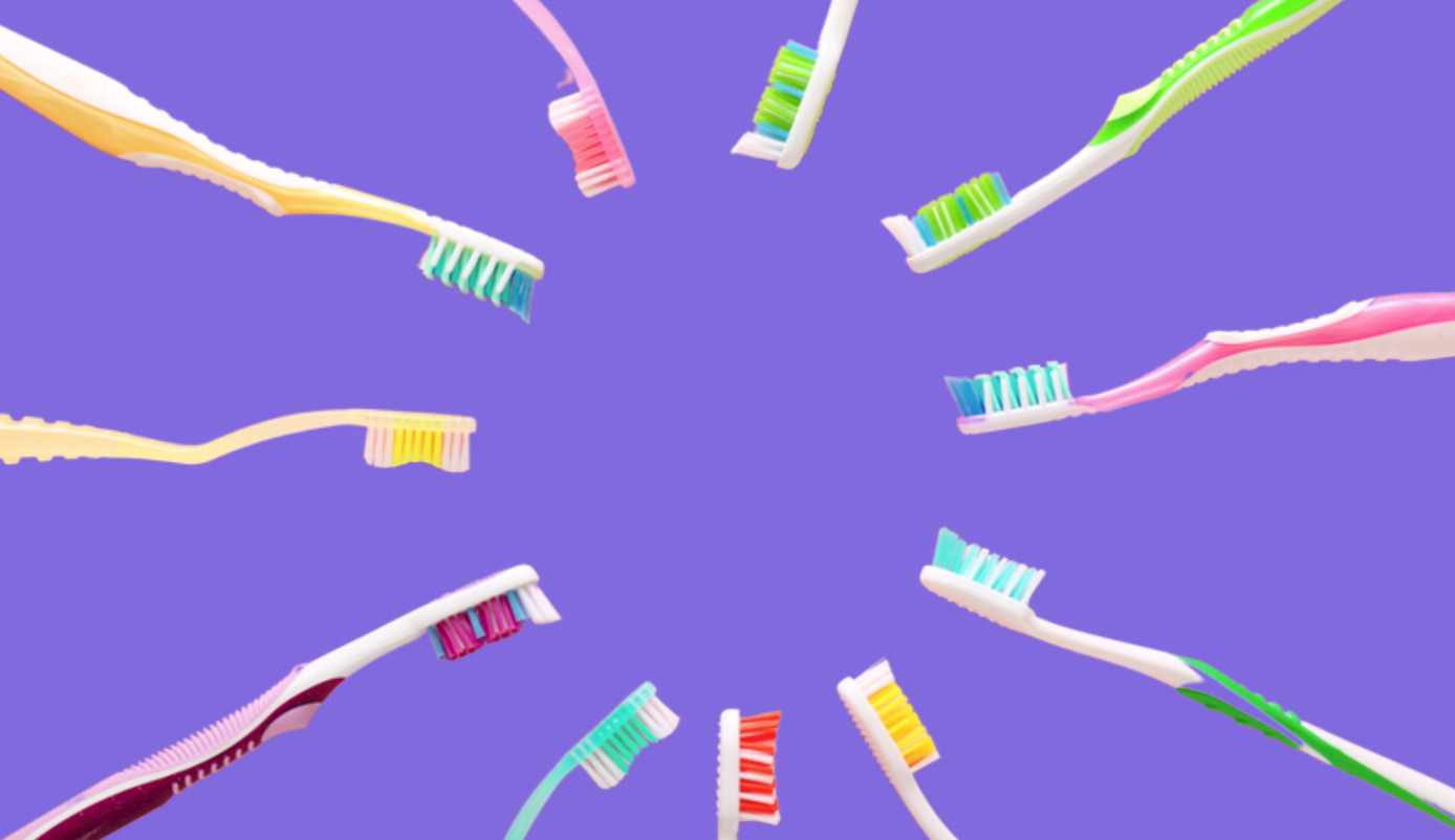 Tooth brushes in a circle